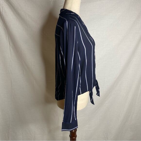 RAILS ANTHROPOLOGY Ava Livorno Navy Metallic Stripe Tie Front Top Sz medium - Picture 7 of 10